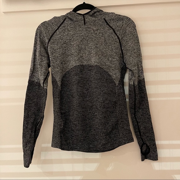 SOLD - Fabletics Athletic Top - Picture 3 of 5